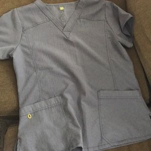 Wonderwink large scrub top